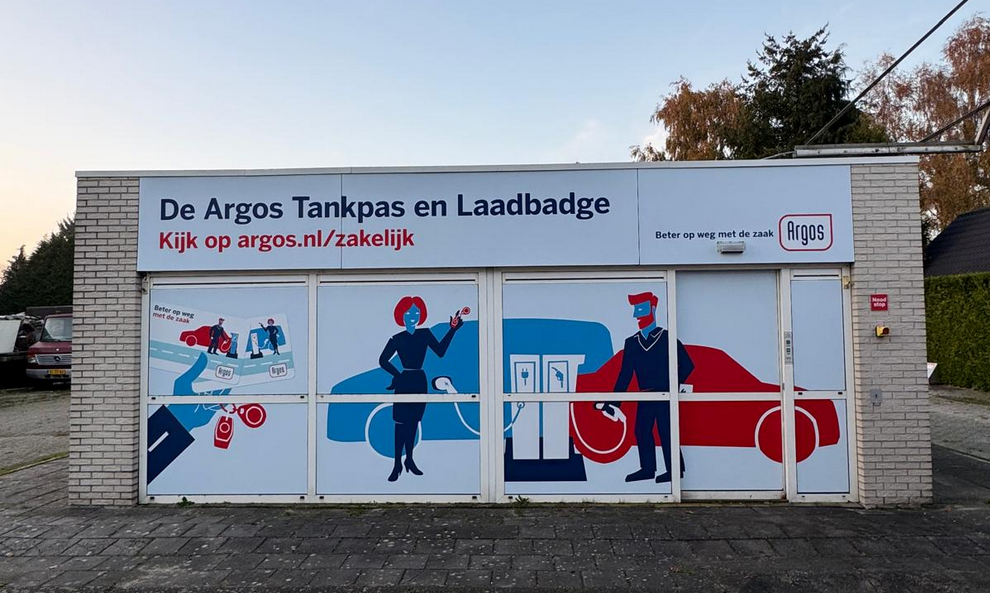 Raam- en gevelbestickering bij Argos