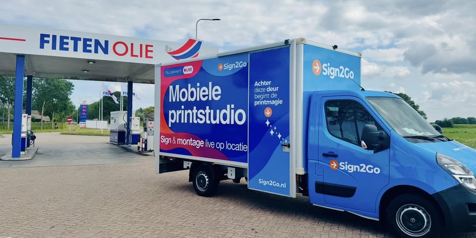 Onze mobiele printstudio bij Fieten Olie